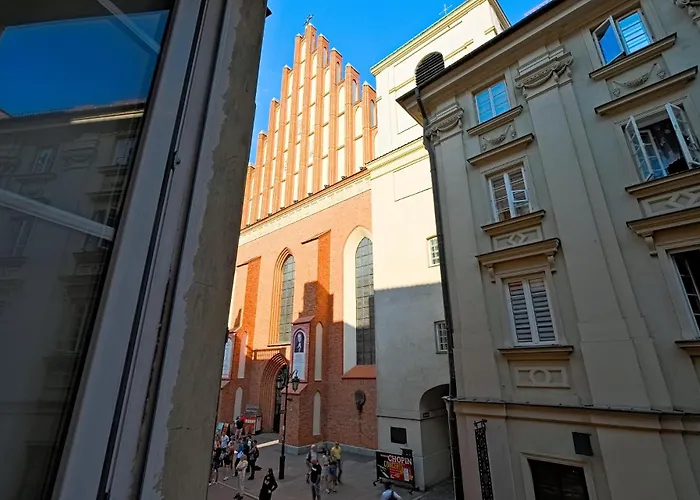 Urbannestgroup - Old Town -S9